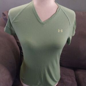 Under Armour Women's Emerald Green V-Neck Top